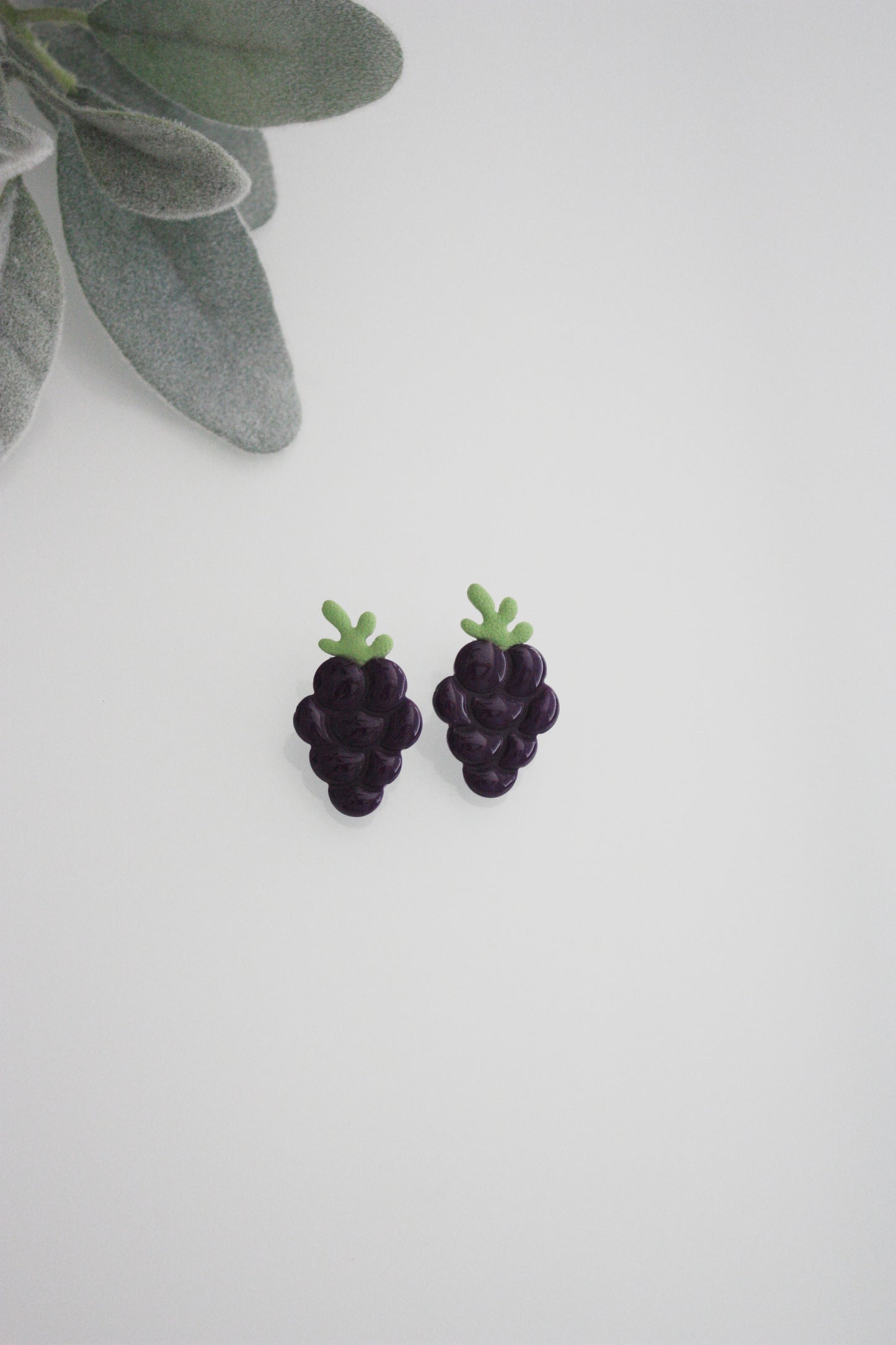 Grape Studs