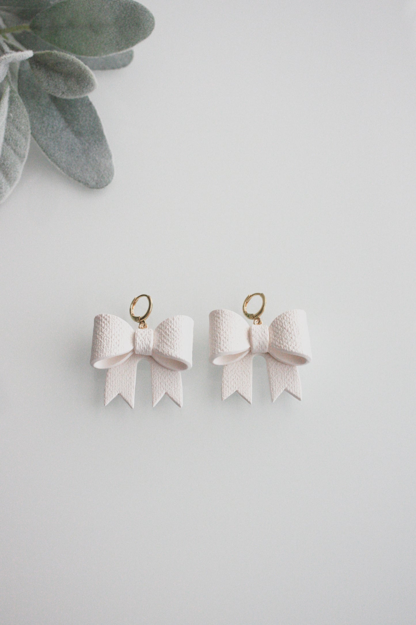 Linen Bows